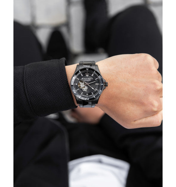  Shop Authentic Maserati SFIDA Automatic Black Special Edition 44mm Watch For Men - R8823140005 - Luxxuri