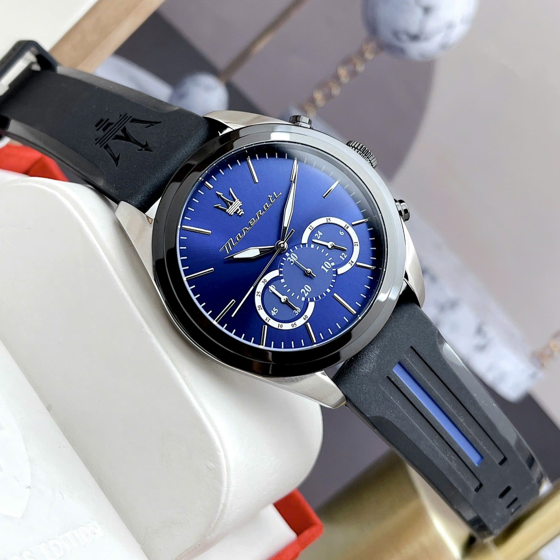  Shop Authentic Maserati Traguardo Chronograph Blue Dial Black Silicone Strap Watch For Men - R8871612044 - Luxxuri