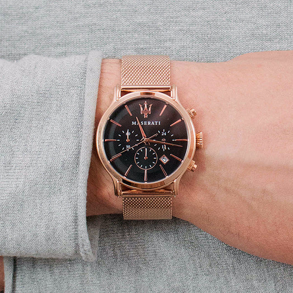  Shop Authentic Maserati Epoca Black Dial Gold Mesh Bracelet Watch For Men - R8873618005 - Luxxuri