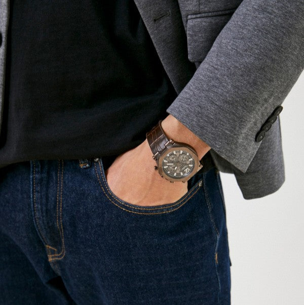  Shop Authentic Guess Edge Chronograph Brown Dial Brown Leather Strap Watch For Men - GW0492G2 - Luxxuri