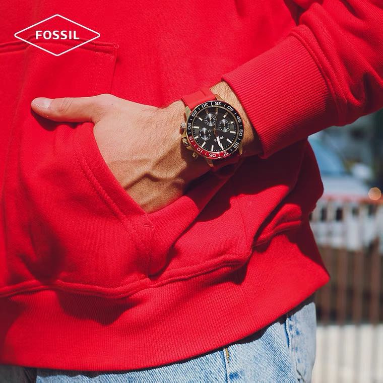  Shop Authentic Fossil Bannon Multifunction Black Dial Red Silicone Strap Watch for Men - BQ2499 - Luxxuri