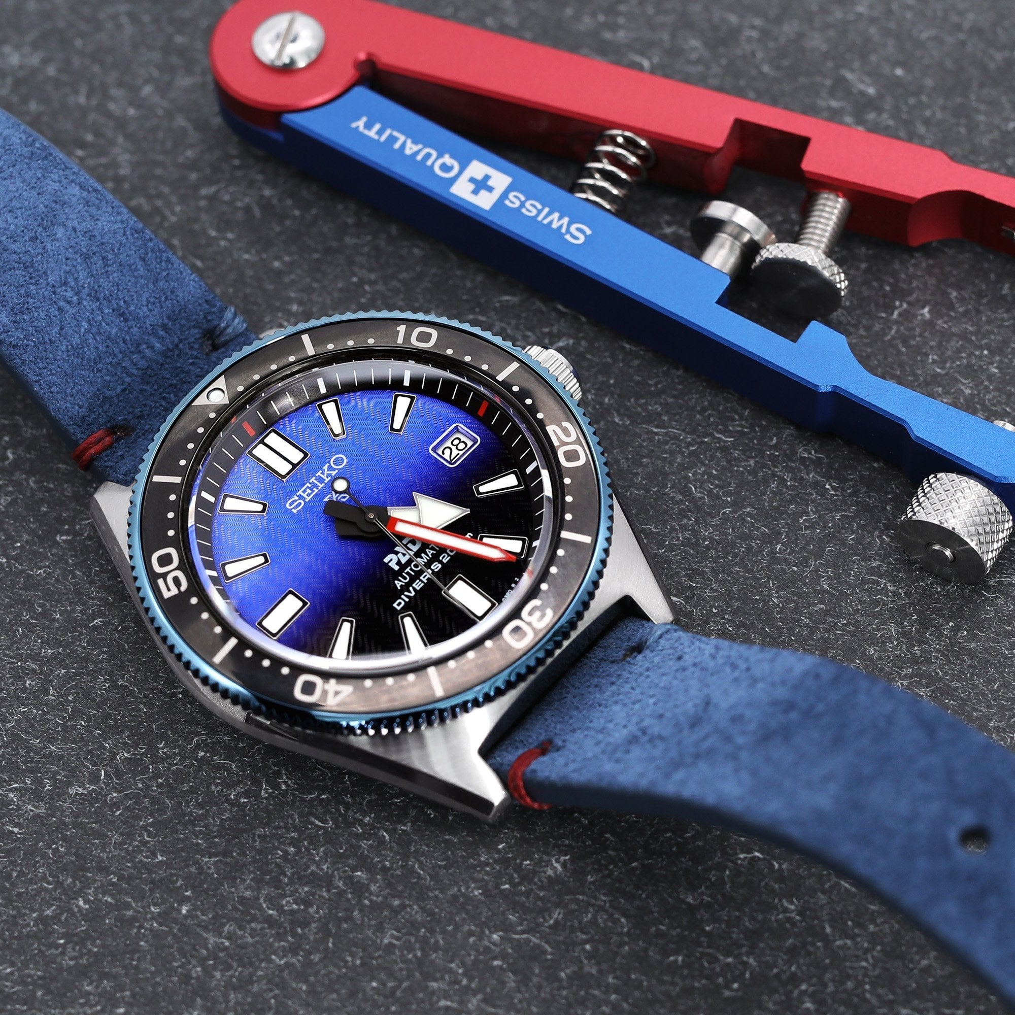 Seiko Prospex PADI Special Edition Divers 200M Blue Dial Blue Rubber Strap Watch For Men - SPB071J1