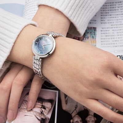  Shop Authentic Tissot T Lady Flamingo Mother of Pearl Blue Dial Silver Steel Strap Watch For Women - T094.210.11.121.00 - Luxxuri