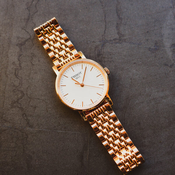  Shop Authentic Tissot T Classic Everytime Small White Dial Rose Gold Mesh Bracelet Watch For Women - T109.210.33.031.00 - Luxxuri
