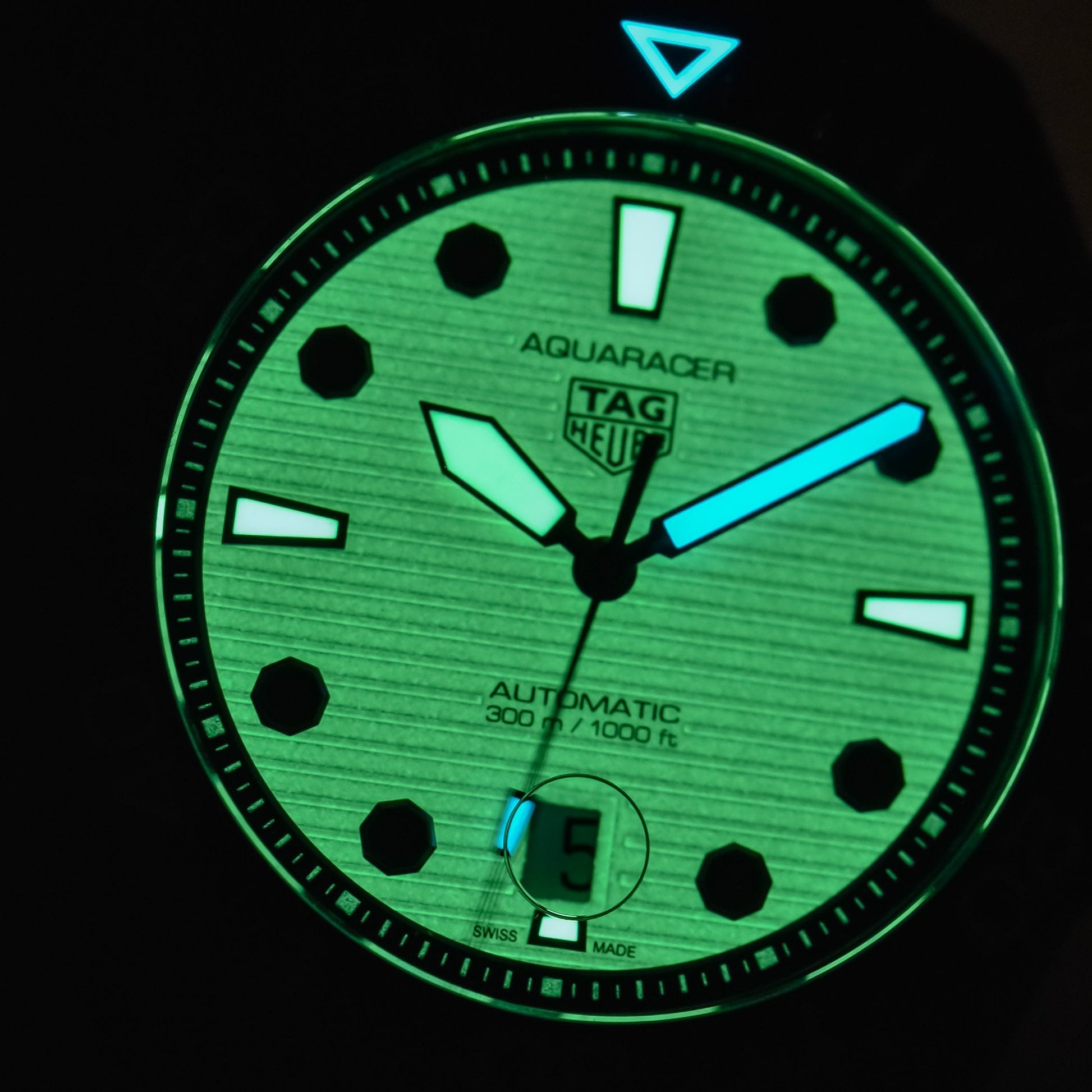  Shop Authentic Tag Heuer Aquaracer Professional 300 Automatic White Dial Black Rubber Strap Watch for Men - WBP201D.FT6197 - Luxxuri