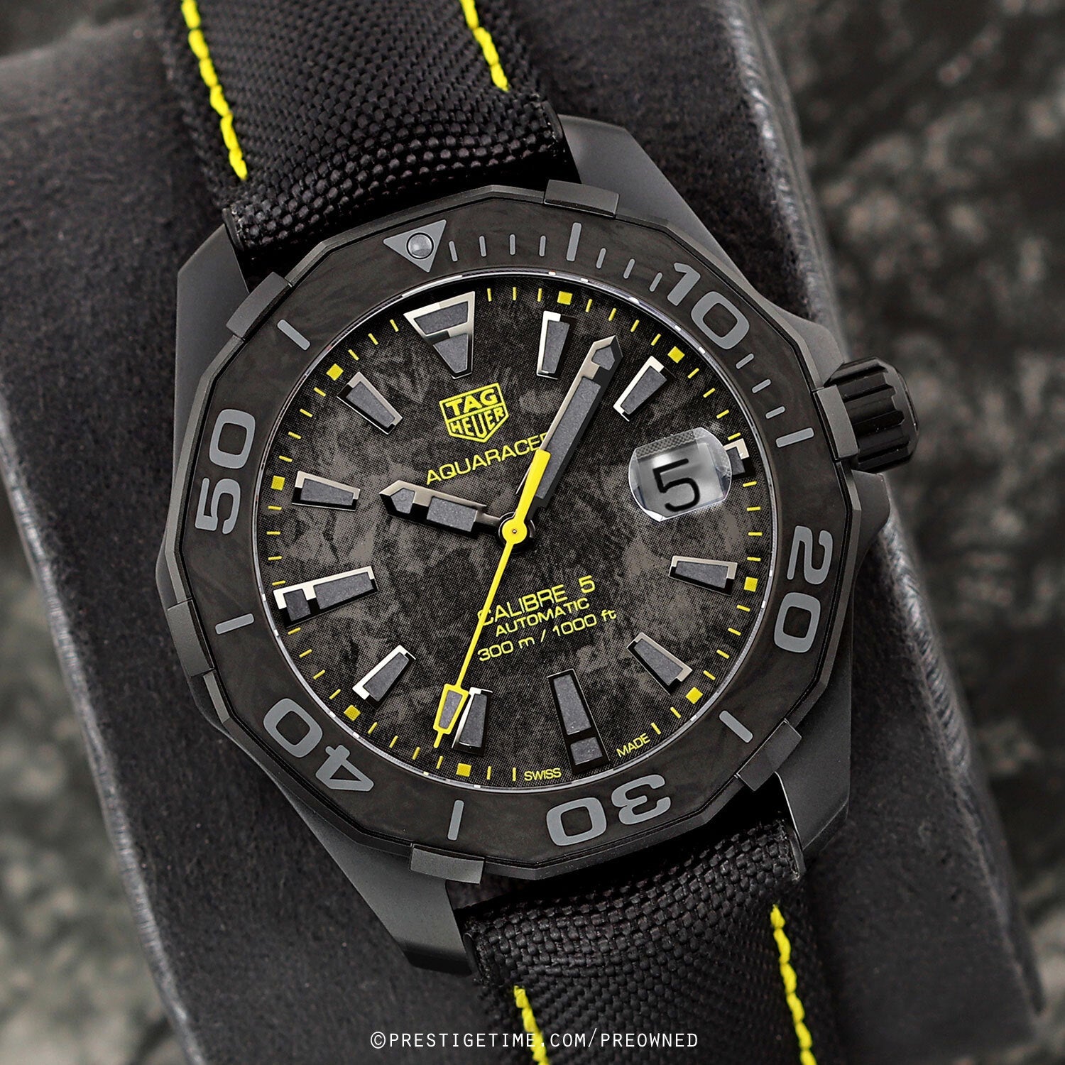  Shop Authentic Tag Heuer Aquaracer Carbon Dial Watch for Men - WBD218B.FC6446 - Luxxuri