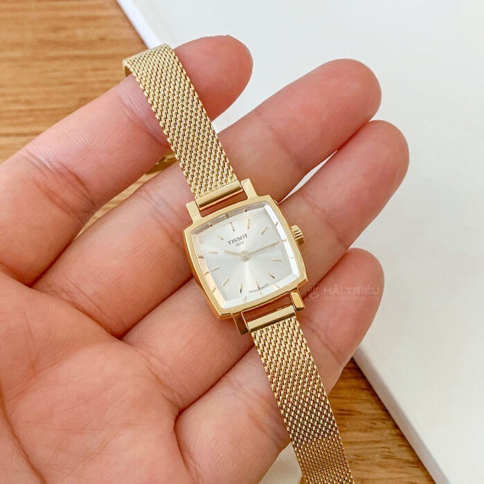  Shop Authentic Tissot Lovely Square Silver Dial Gold Mesh Bracelet Watch For Women - T058.109.33.031.00 - Luxxuri