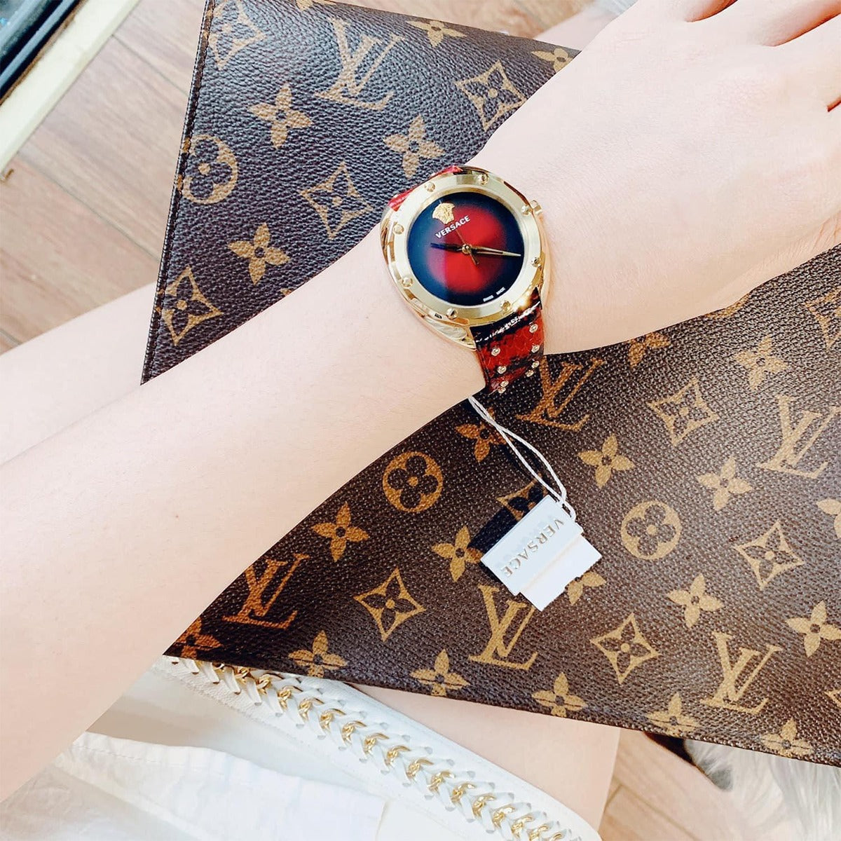  Shop Authentic Versace Shadov Quartz Red Dial Red Leather Strap Watch for Women - VEBM00918 - Luxxuri