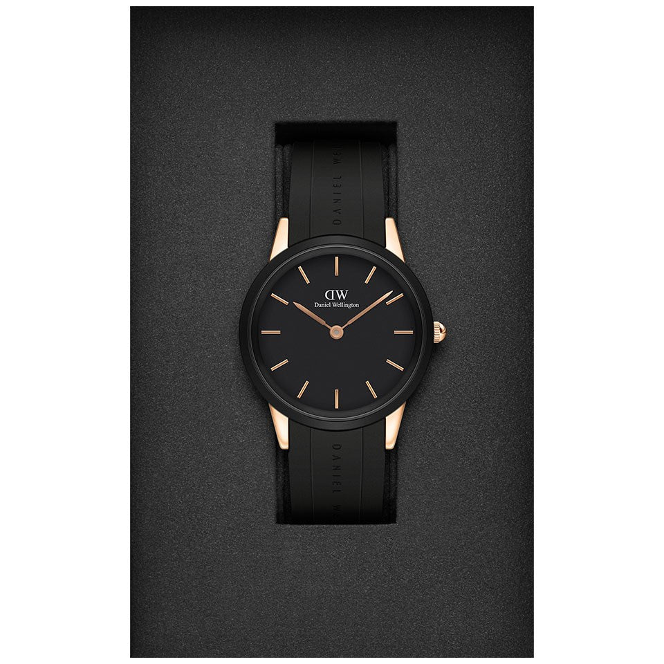  Shop Authentic Daniel Wellington Iconic Motion Black Dial Black Rubber Strap Watch For Men - DW00100425 - Luxxuri