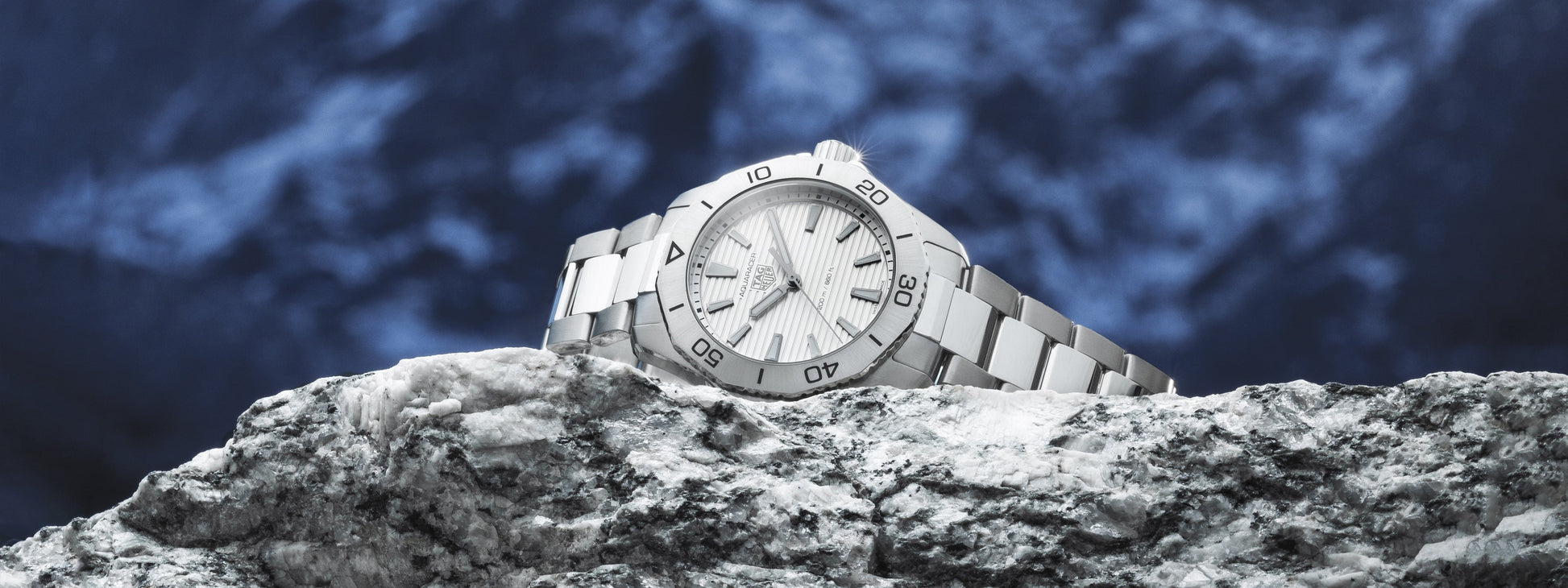  Shop Authentic Tag Heuer Aquaracer Professional 200 Quartz Silver Dial Silver Steel Strap Watch for Men - WBP1111.BA0627 - Luxxuri