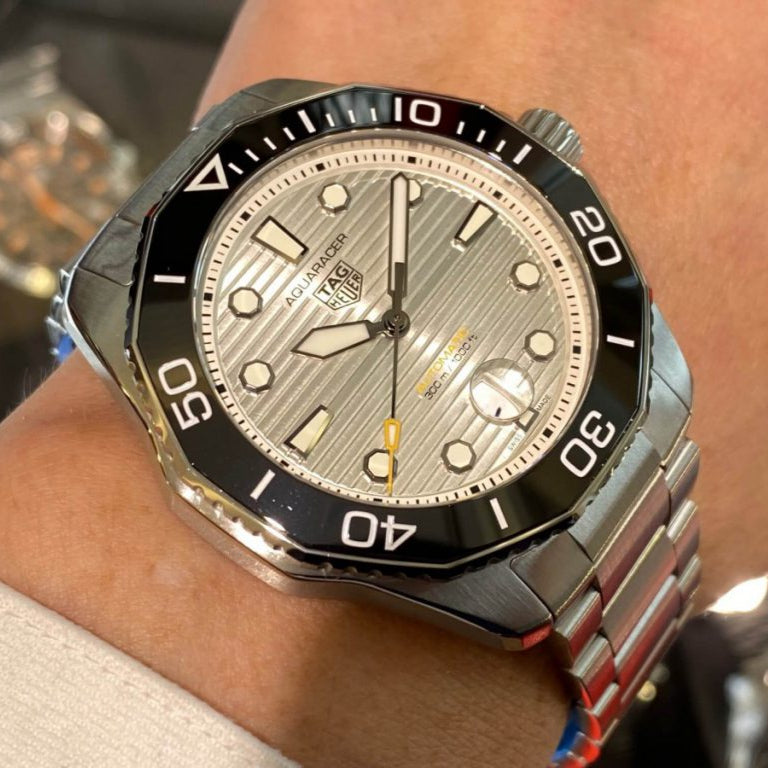  Shop Authentic Tag Heuer Aquaracer Professional 300 Automatic Silver Dial Silver Steel Strap Watch for Men - WBP201C.BA0632 - Luxxuri