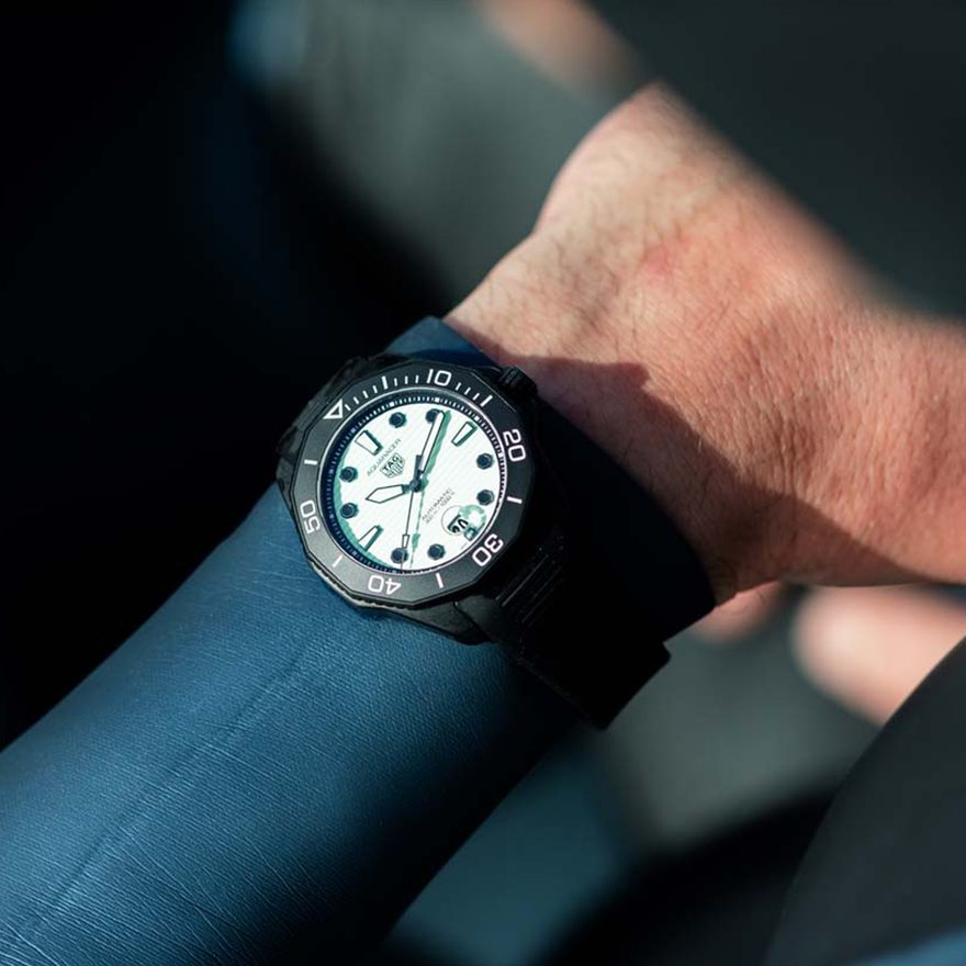  Shop Authentic Tag Heuer Aquaracer Professional 300 Automatic White Dial Black Rubber Strap Watch for Men - WBP201D.FT6197 - Luxxuri