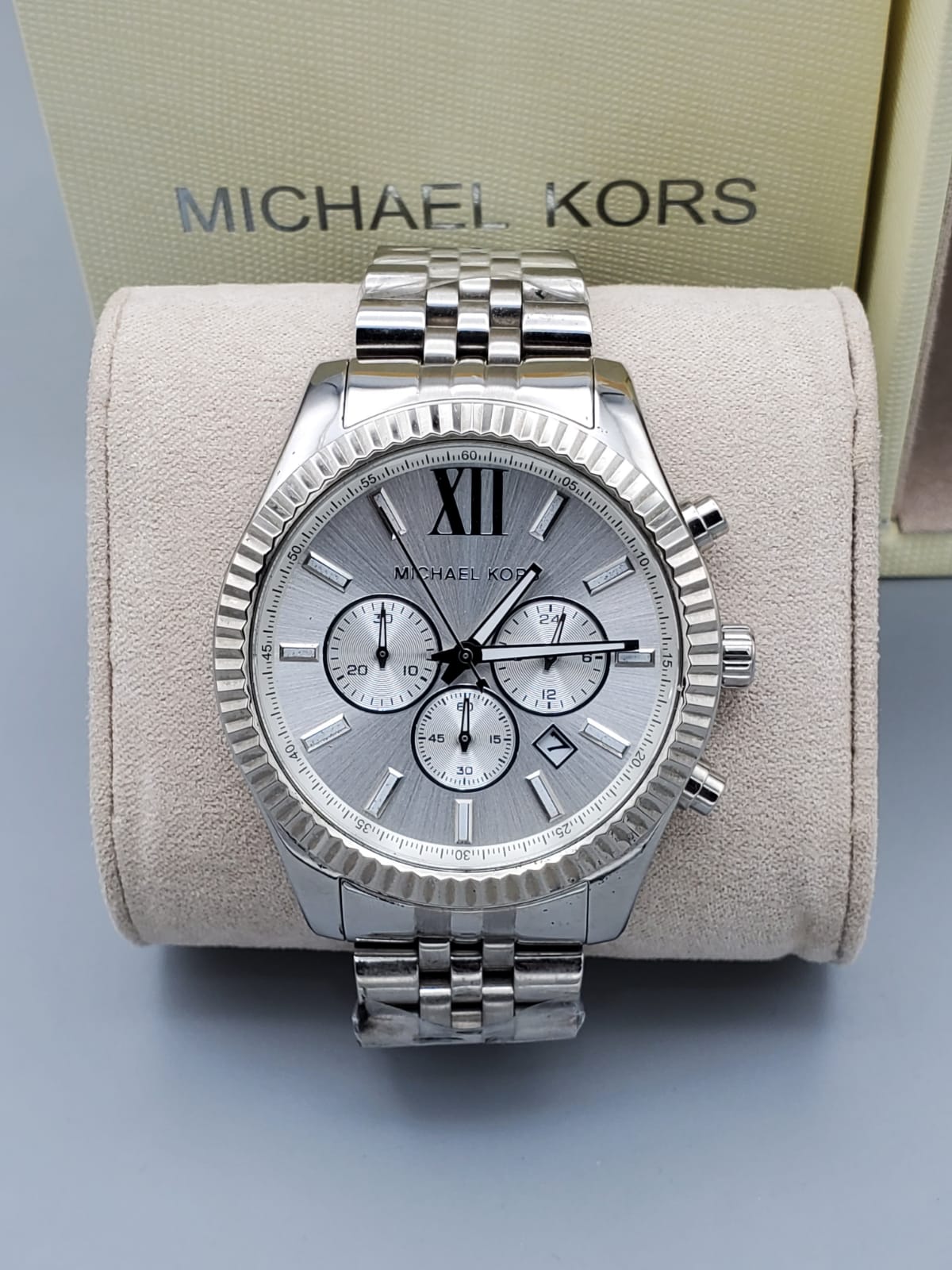  Shop Authentic Michael Kors Lexington Silver Dial Silver Steel Strap Watch for Men - MK8405 - Luxxuri