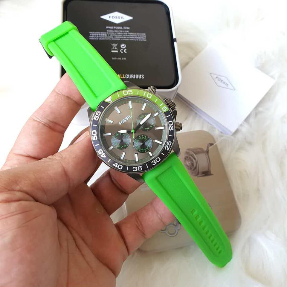  Shop Authentic Fossil Bannon Chronograph Grey Dial Green Silicone Strap Watch for Men - BQ2501 - Luxxuri