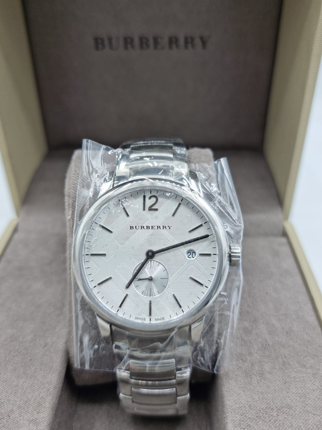  Shop Authentic Burberry The Classic Silver Dial Silver Steel Strap Watch for Men - BU10004 - Luxxuri