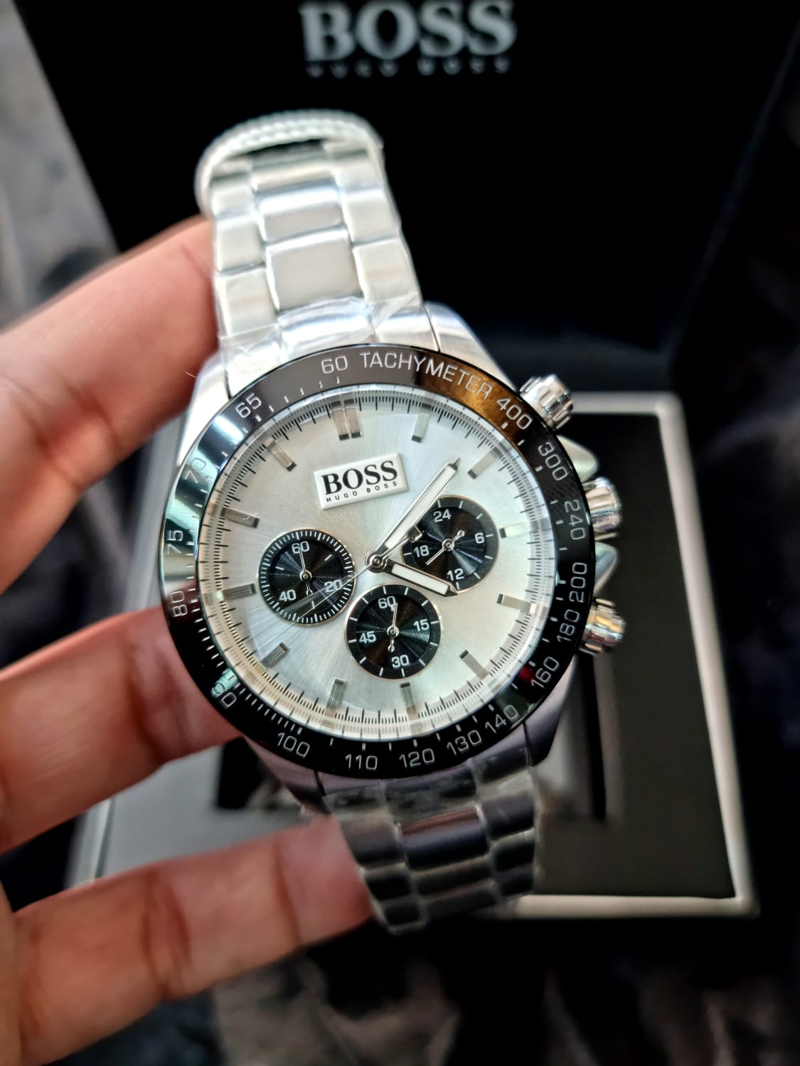  Shop Authentic Hugo Boss Ikon White Dial Silver Steel Strap Watch for Men - 1512964 - Luxxuri