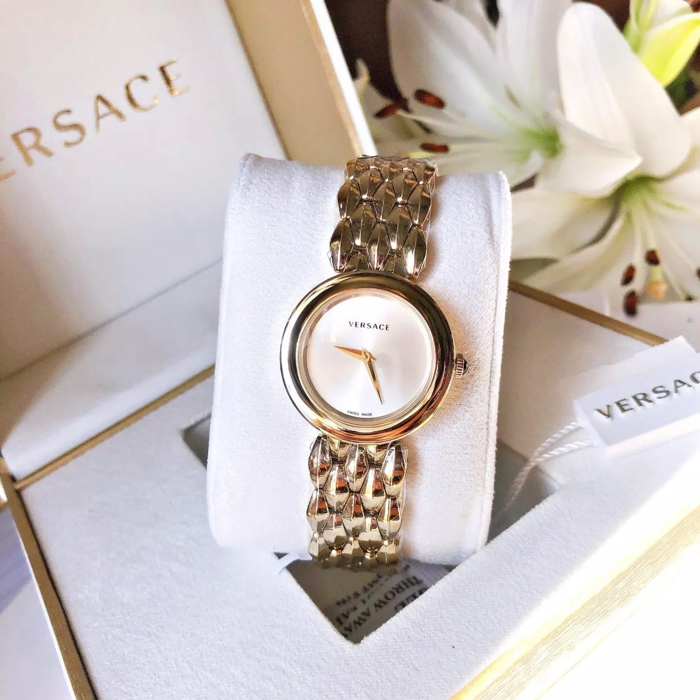  Shop Authentic Versace V-Flare Quartz Silver Dial Gold Steel Strap Watch for Women - VEBN00718 - Luxxuri