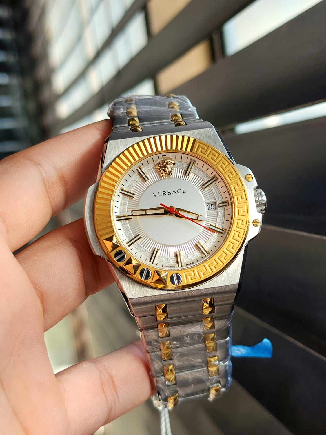  Shop Authentic Versace Chain Reaction Quartz White Dial Two Tone Steel Strap Watch for Men - VEDY00519 - Luxxuri