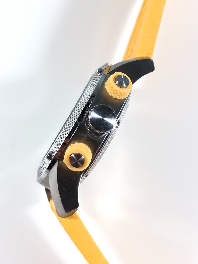  Shop Authentic Burberry Sport Chronograph Grey Dial Yellow Rubber Strap Watch for Men - BU7712 - Luxxuri