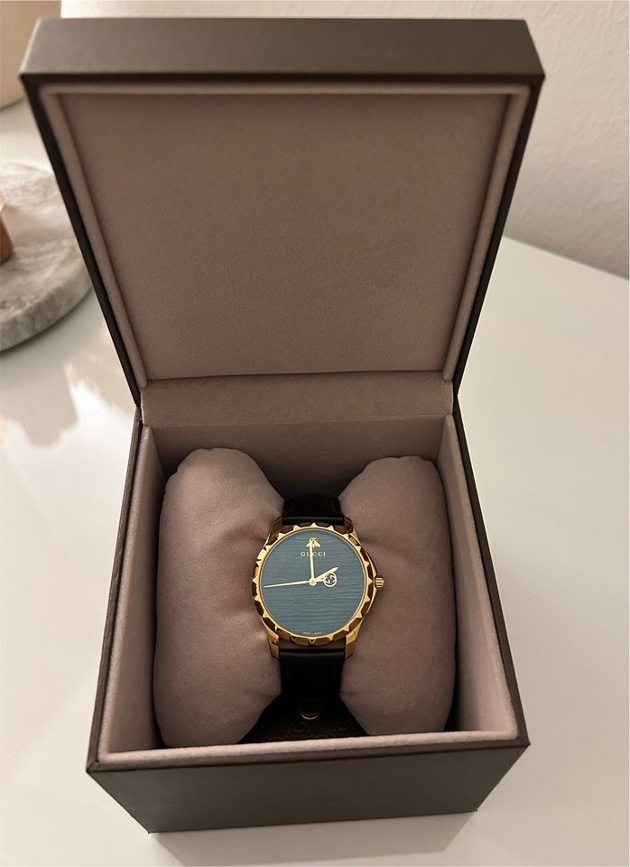  Shop Authentic Gucci Le Marche Des Merveilles Quartz Green Dial Black Leather Strap Watch For Women - YA126463 - Luxxuri