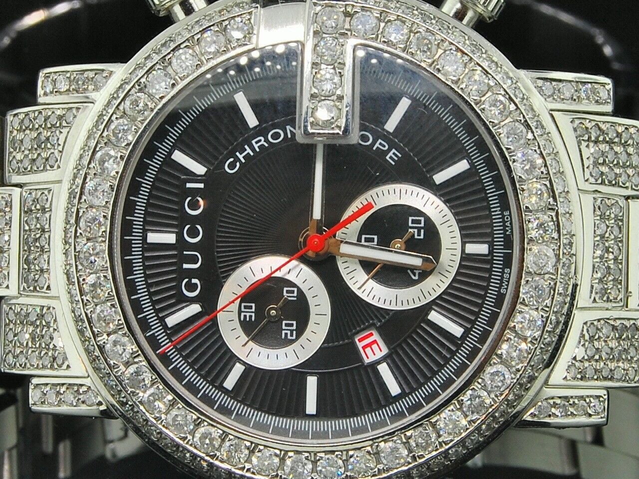  Shop Authentic Gucci G Chrono Diamonds Black Dial Silver Steel Strap Watch For Men - YA101324 - Luxxuri