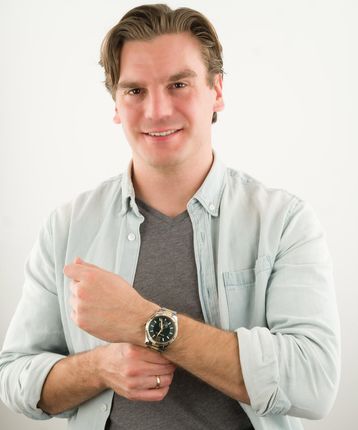  Shop Authentic Michael Kors Lexington Quartz Green Dial Two Tone Steel Strap Watch For Men - MK9063 - Luxxuri