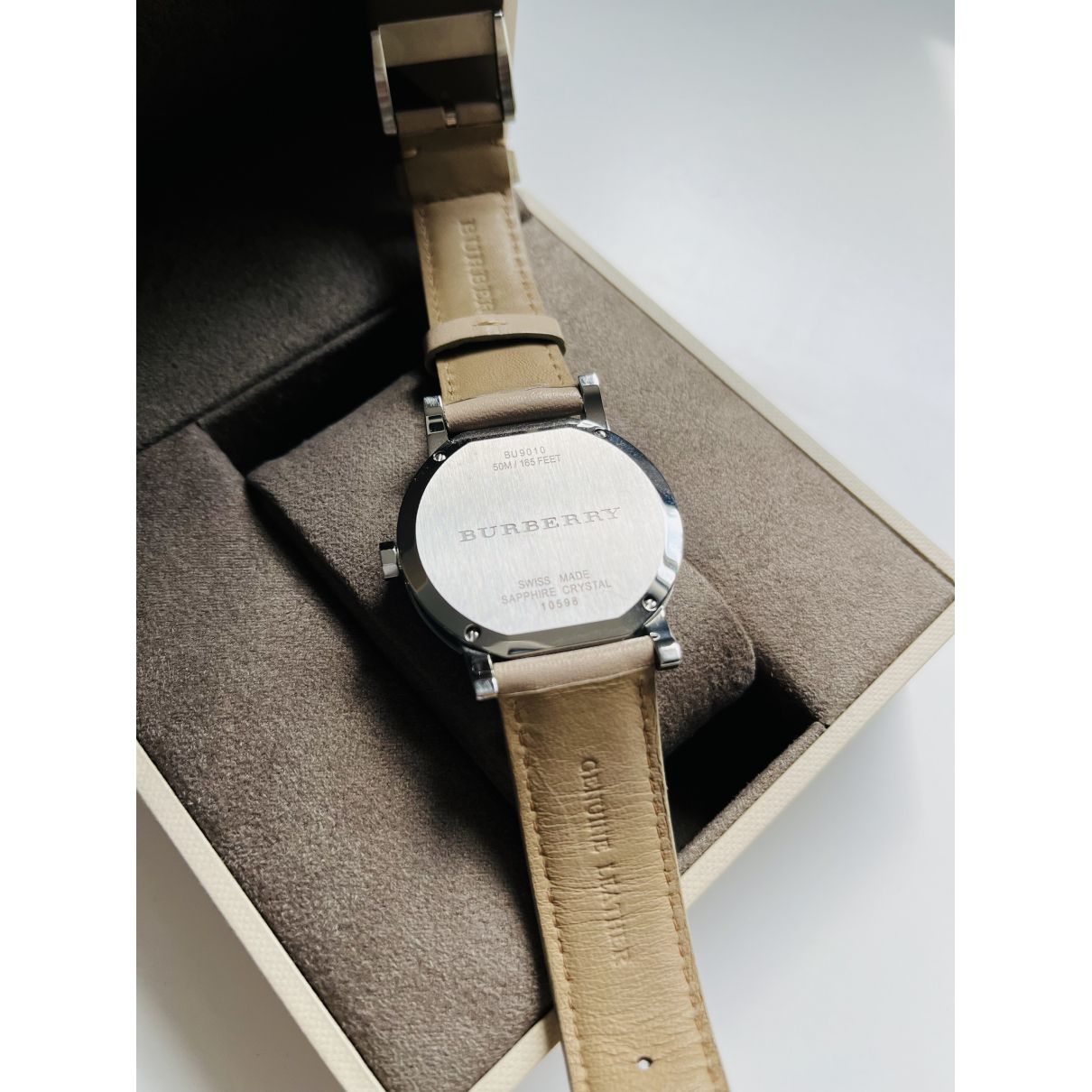  Shop Authentic Burberry The City Silver Dial Beige Leather Strap Unisex Watch - BU9010 - Luxxuri