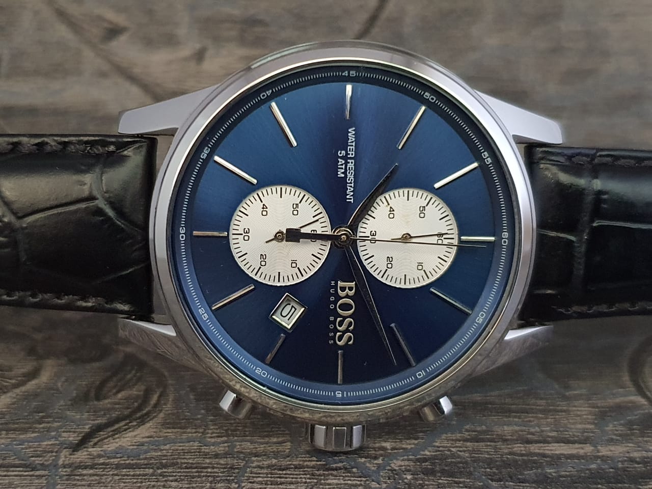  Shop Authentic Hugo Boss Jet Blue Dial Black Leather Strap Watch for Men - 1513283 - Luxxuri