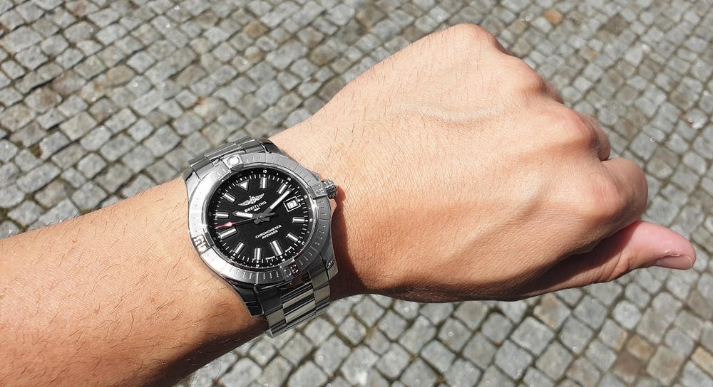  Shop Authentic Breitling Avenger Automatic 43mm Black Dial Silver Steel Strap Watch for Men - A17318101B1A1 - Luxxuri