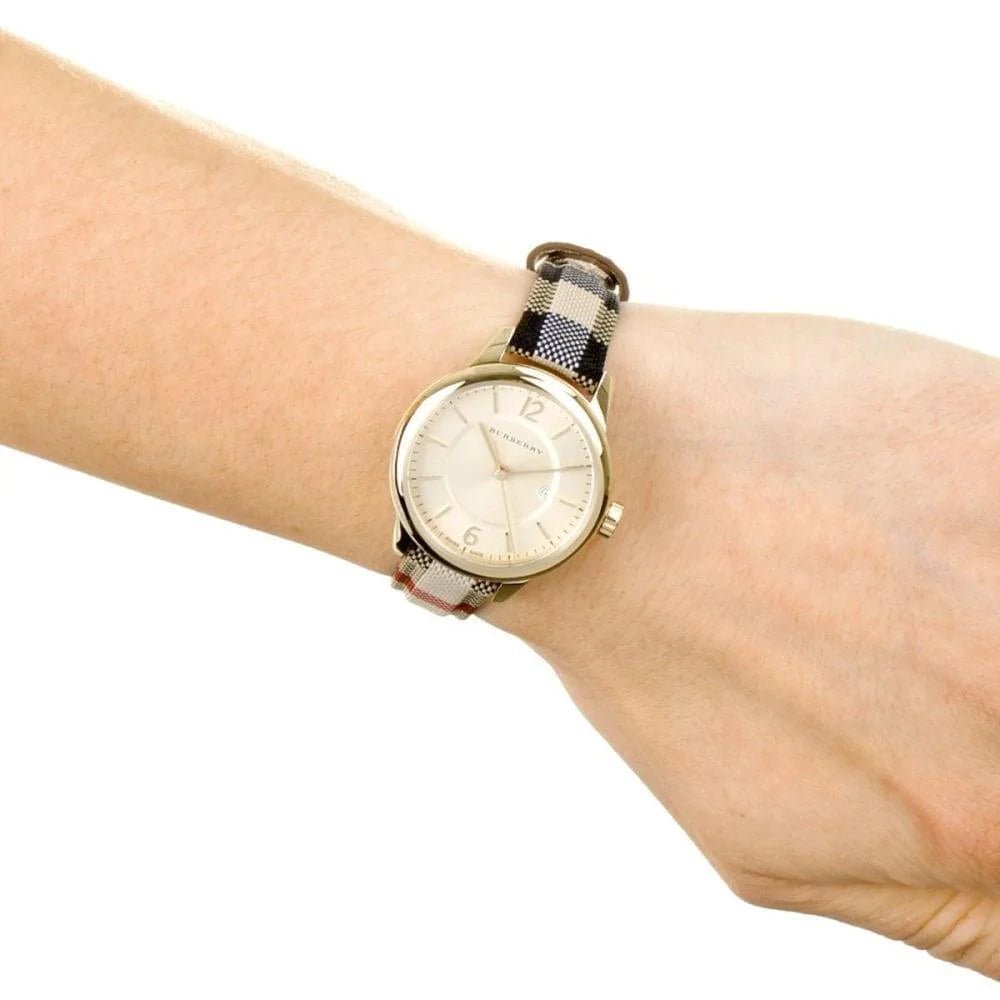  Shop Authentic Burberry Classic Champagne Gold Dial Horseferry Leather Strap Watch for Women - BU10104 - Luxxuri