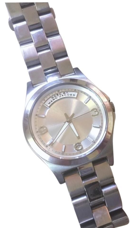 Shop Authentic Marc Jacobs Baby Dave Silver Dial Silver Steel Strap Watch for Women - MBM3234 - Luxxuri