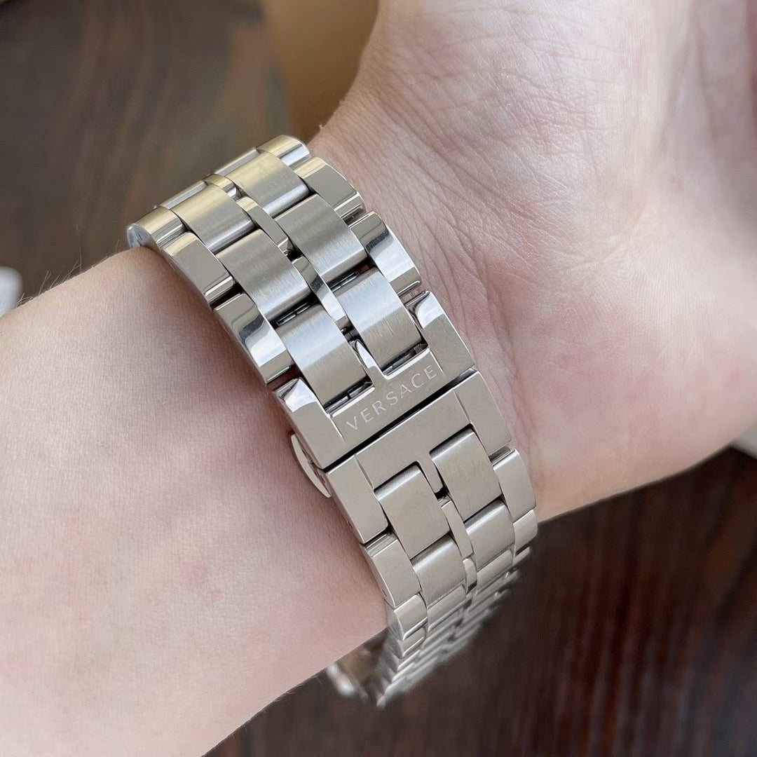  Shop Authentic Versace Quartz Black Dial Silver Steel Strap Watch For Men - VBR080018 - Luxxuri