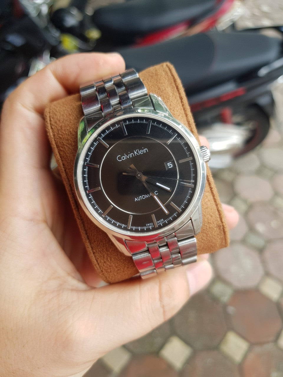  Shop Authentic Calvin Klein Infinity Black Dial Silver Steel Strap Watch for Men - K5S34141 - Luxxuri