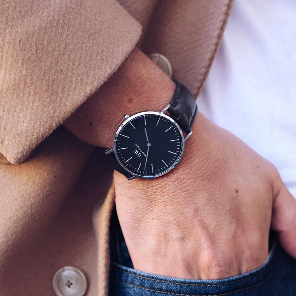  Shop Authentic Daniel Wellington Classic Reading Black Dial Black Leather Strap Watch For Men - DW00100135 - Luxxuri