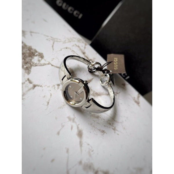  Shop Authentic Gucci Guccissima Quartz Diamonds Brown Dial Silver Steel Strap Watch For Women - YA134503 - Luxxuri