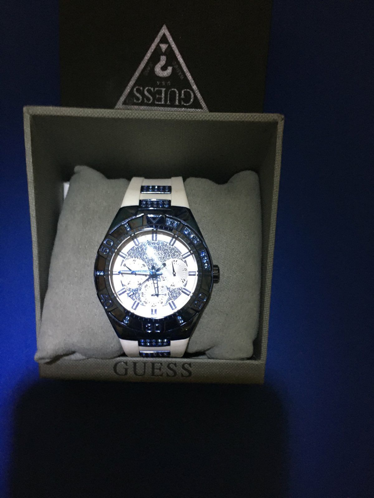 Guess Luna Diamonds White Dial White Rubber Strap Watch for Women - W0653L2