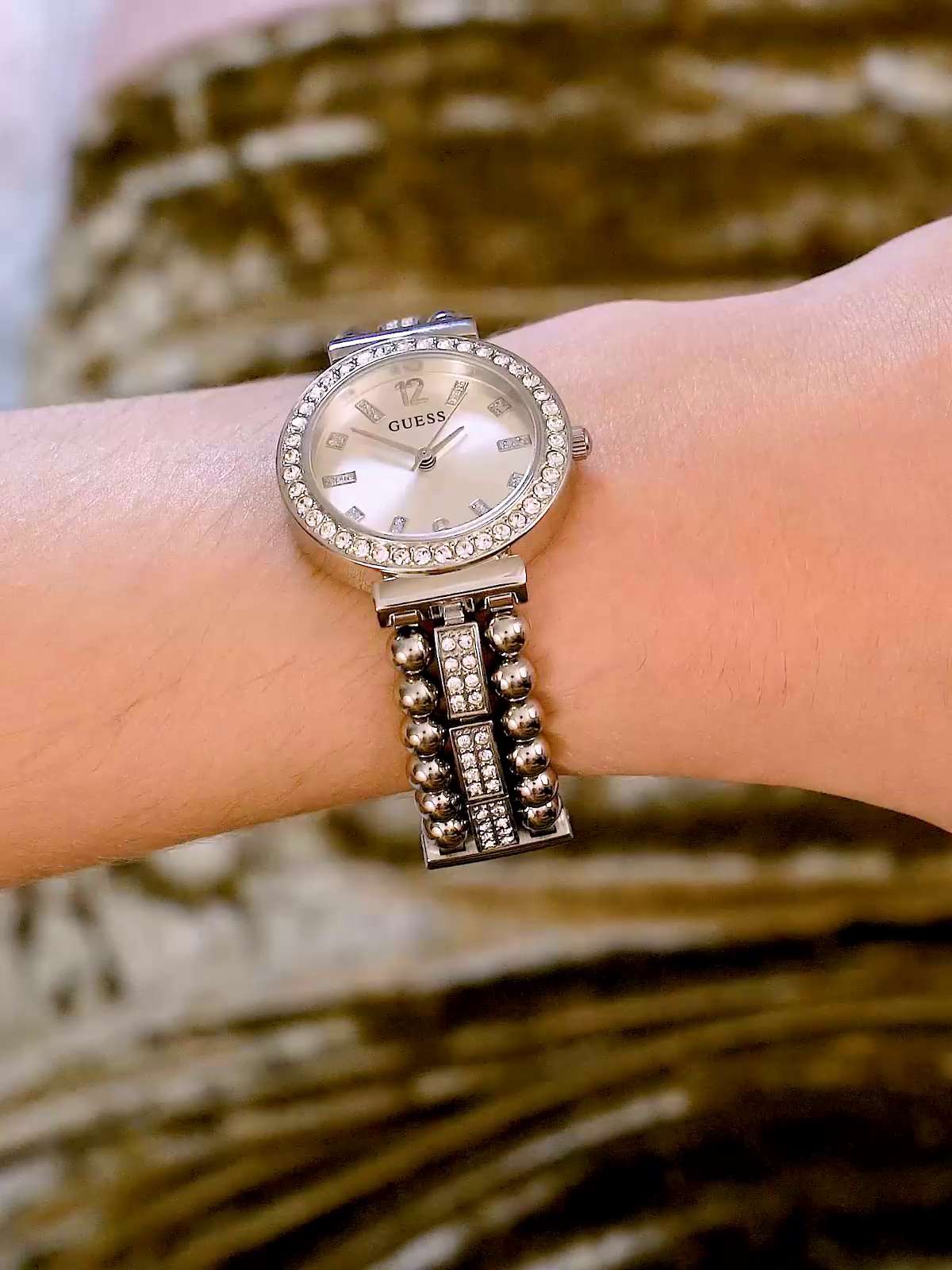 Guess Gala Diamonds Silver Dial Silver Steel Strap Watch for Women - GW0401L1