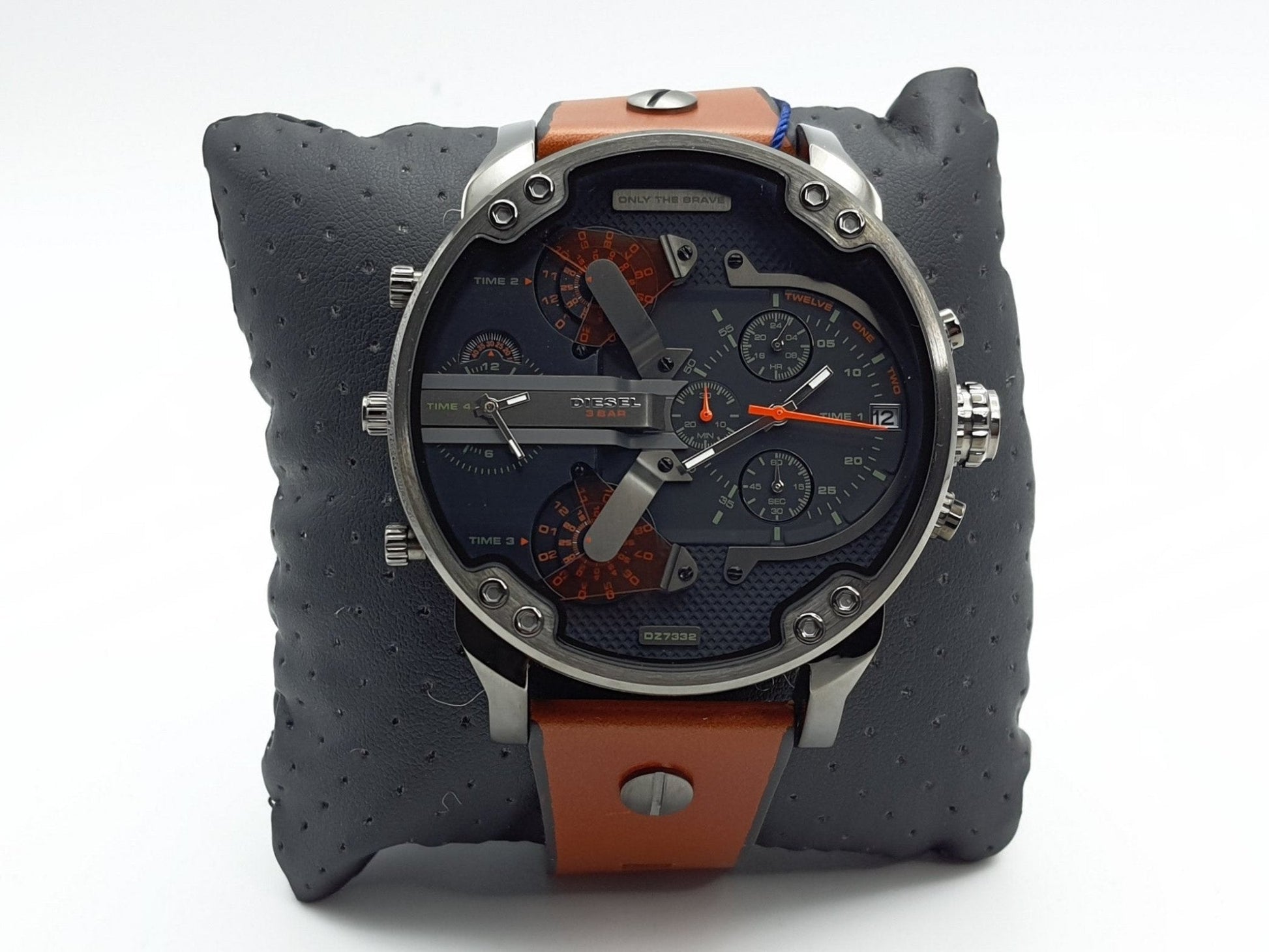  Shop Authentic Diesel Mr Daddy 2.0 Black Dial Brown Leather Strap Watch For Men - DZ7332 - Luxxuri