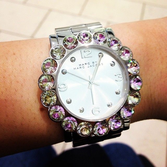  Shop Authentic Marc Jacobs Amy Silver Dial Silver Steel Strap Watch for Women - MBM3222 - Luxxuri