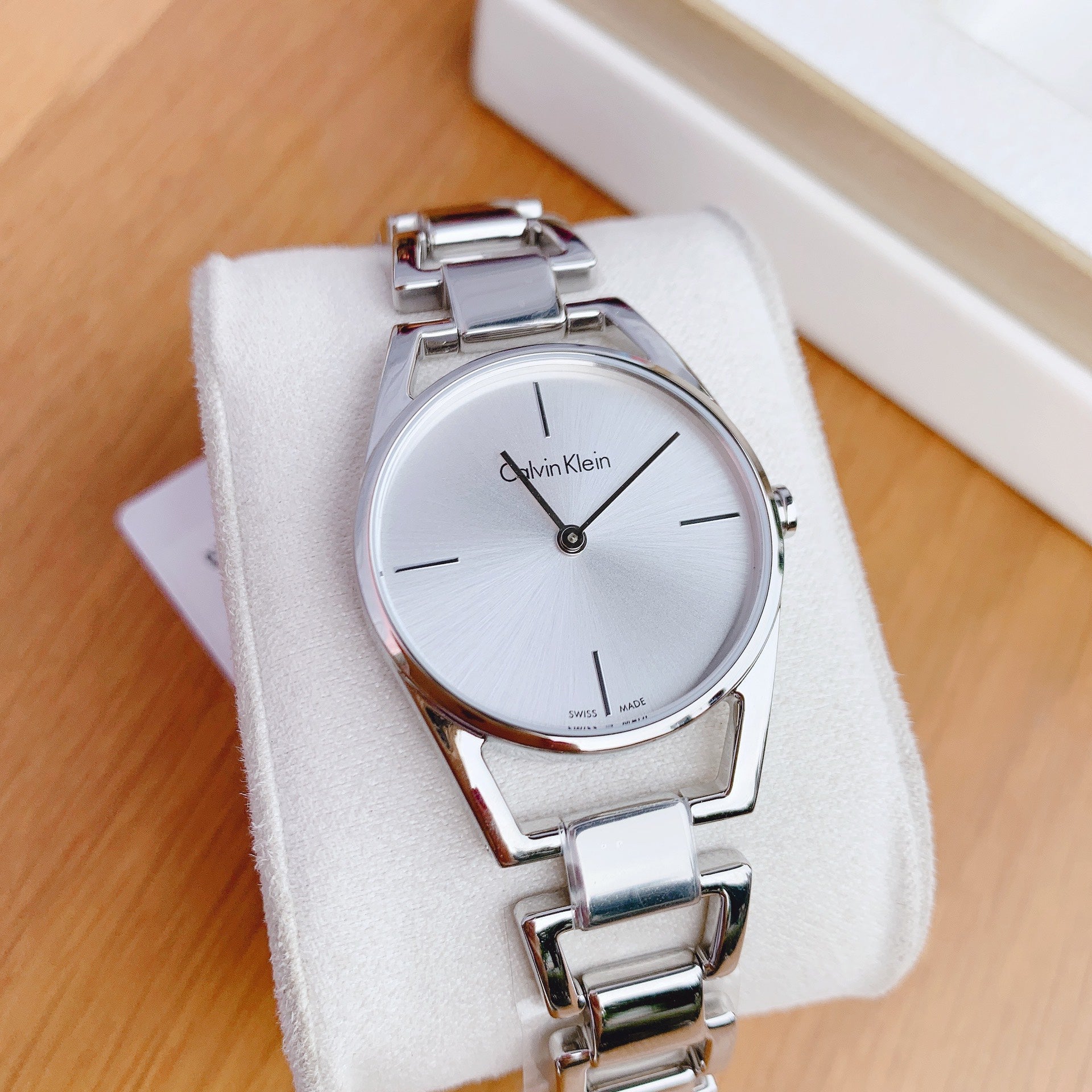  Shop Authentic Calvin Klein Dainty Silver Dial Silver Steel Strap Watch for Women - K7L23146 - Luxxuri