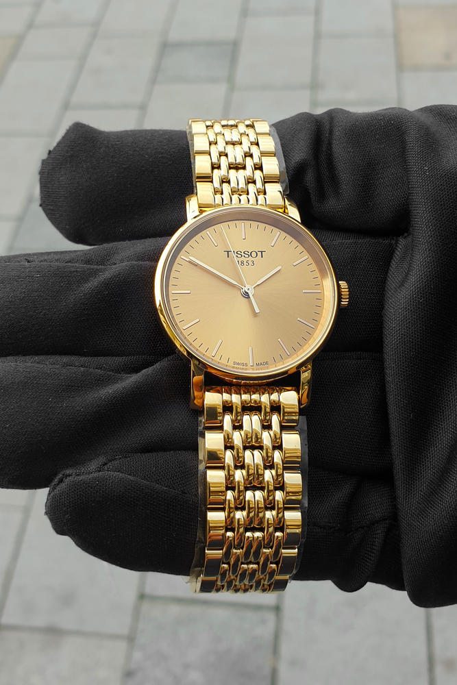  Shop Authentic Tissot T Classic Everytime Desire Small Gold Dial Gold Mesh Bracelet Watch For Women - T109.210.33.021.00 - Luxxuri