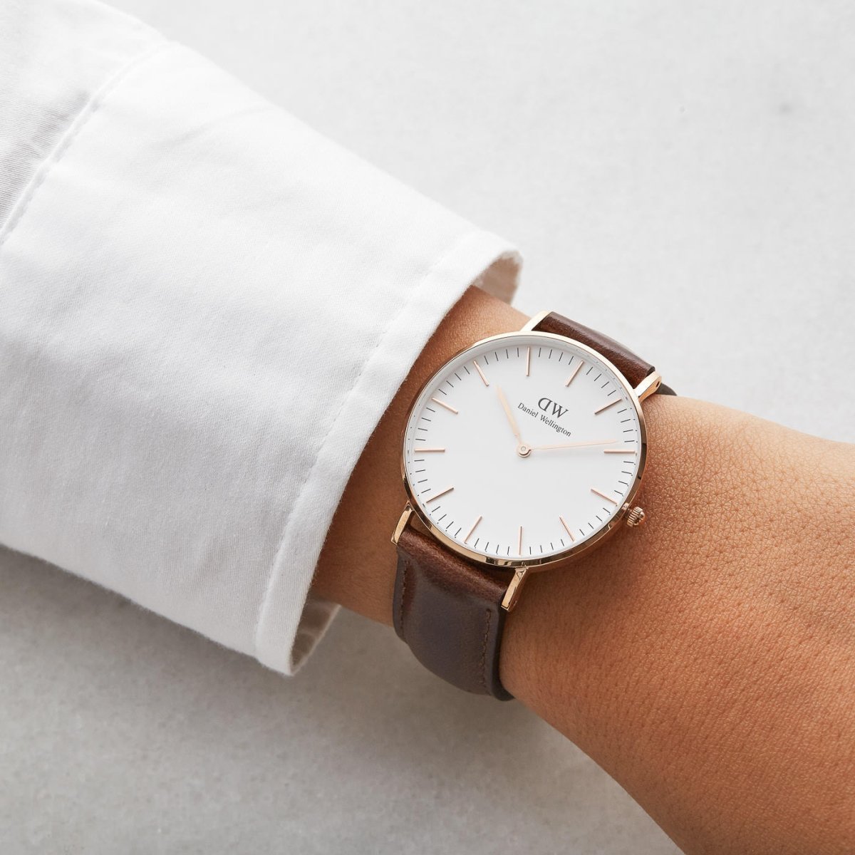  Shop Authentic Daniel Wellington Dapper Bristol White Dial Brown Leather Strap Watch For Women - DW00100090 - Luxxuri