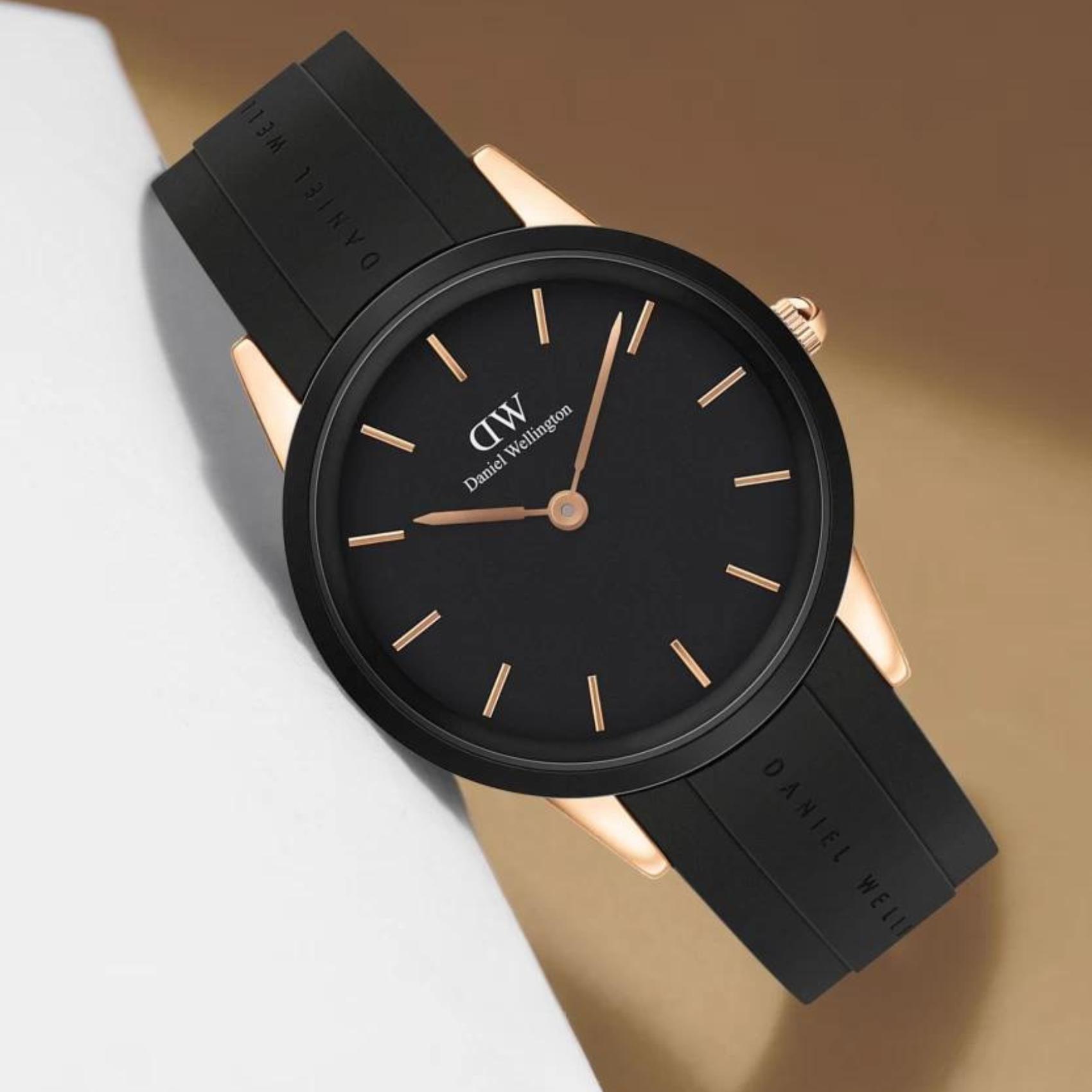  Shop Authentic Daniel Wellington Iconic Motion Black Dial Black Rubber Strap Watch For Men - DW00100425 - Luxxuri