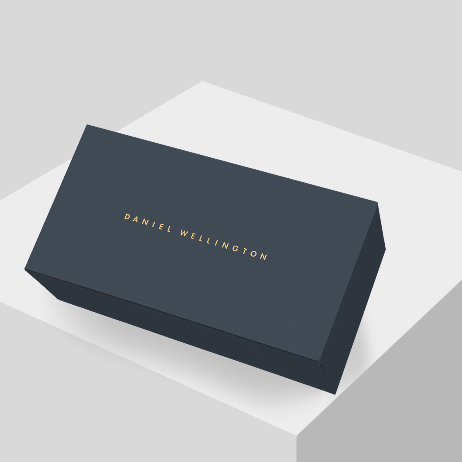  Shop Authentic Daniel Wellington Quadro White Dial Black Leather Strap Watch For Women - DW00100434 - Luxxuri