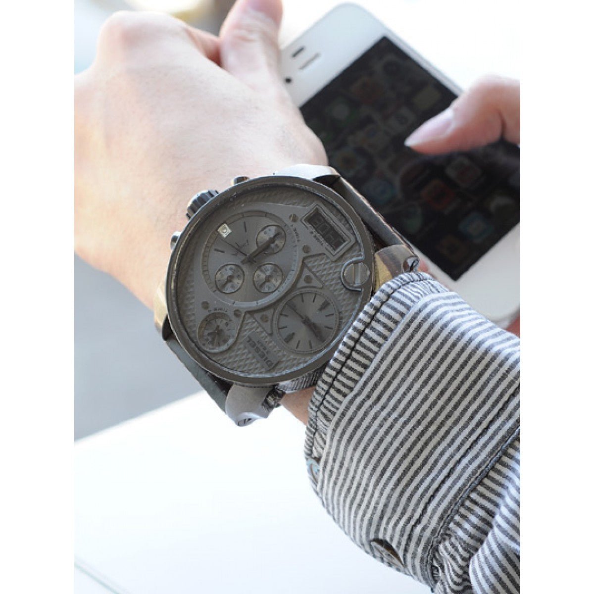  Shop Authentic Diesel Mr Daddy 1.0 Gray Dial Gray Stainless Steel Watch For Men - DZ7247 - Luxxuri