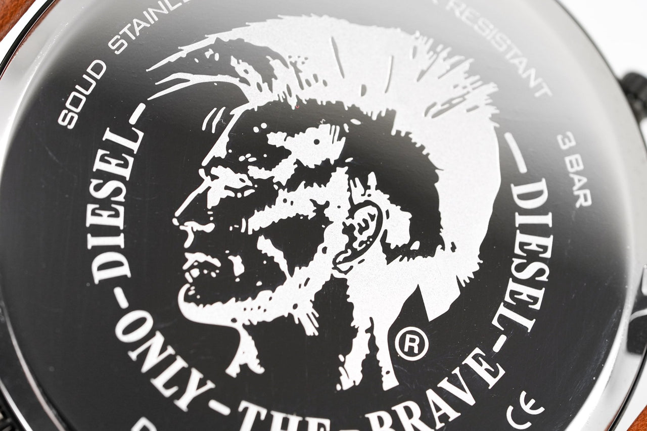  Shop Authentic Diesel Mr. Daddy 2.0 Chronograph Silver Dial Brown Leather Strap Watch For Men - DZ7394 - Luxxuri