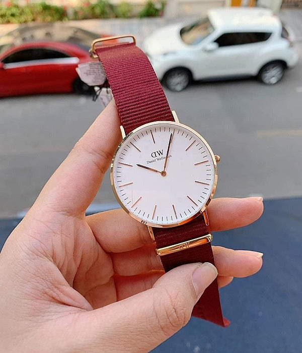  Shop Authentic Daniel Wellington Classic Roselyn White Dial Maroon Nylon Strap Watch For Women - DW00100267 - Luxxuri