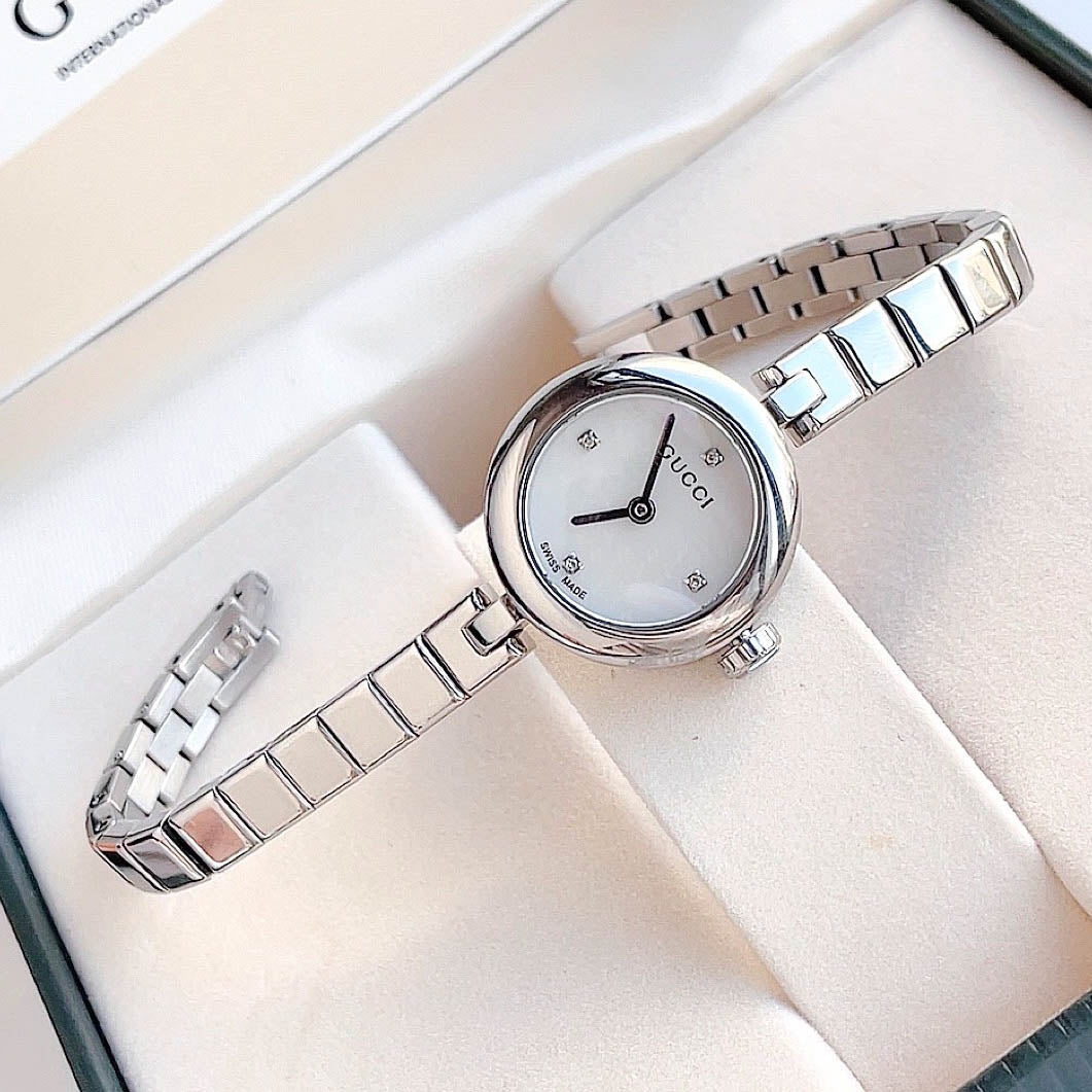  Shop Authentic Gucci Diamantissima Quartz Diamonds White Dial Silver Steel Strap Watch For Women - YA141503 - Luxxuri