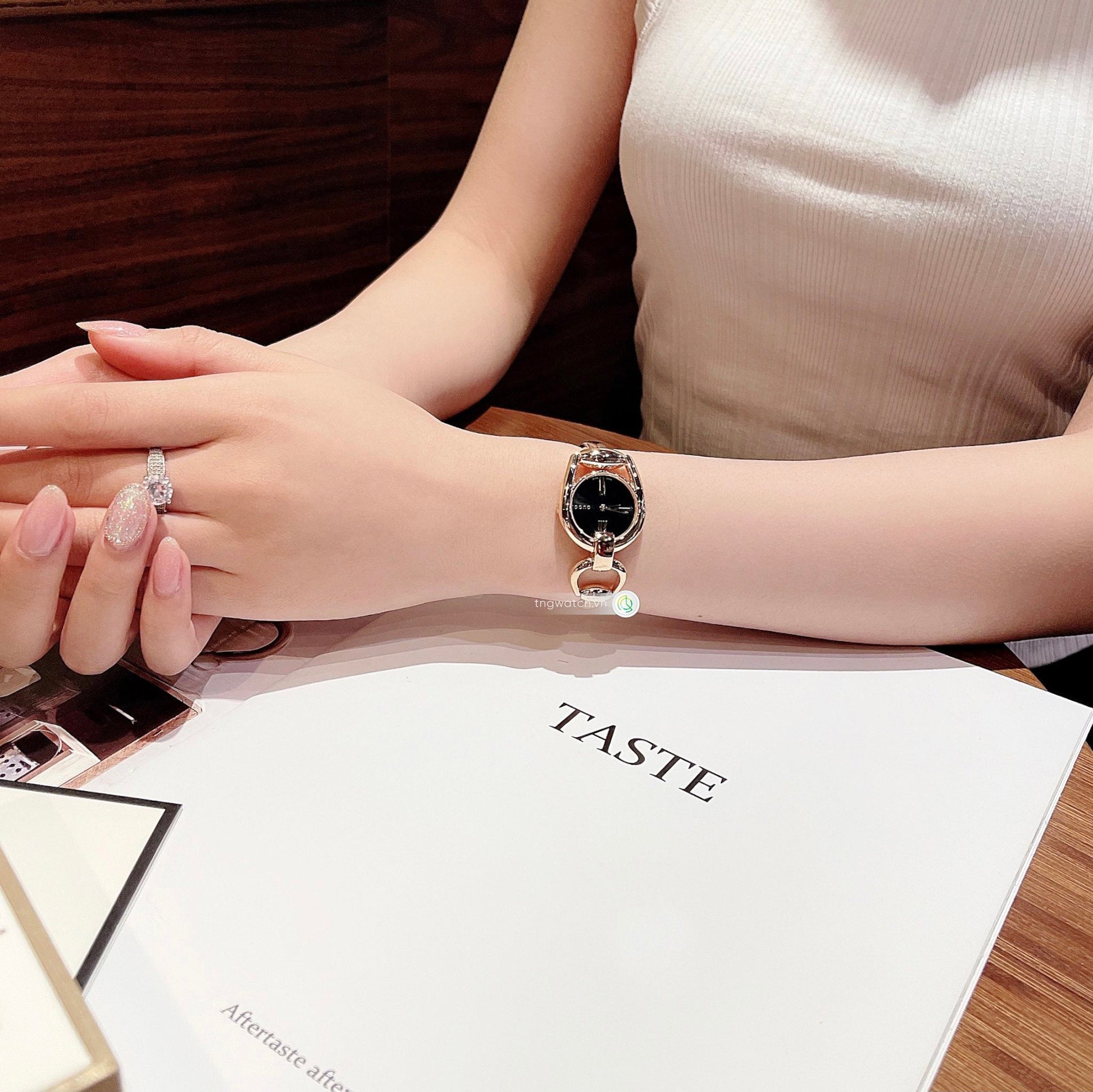  Shop Authentic Gucci Horsebit Collection Black Dial Rose Gold Steel Strap Watch For Women - YA139507 - Luxxuri