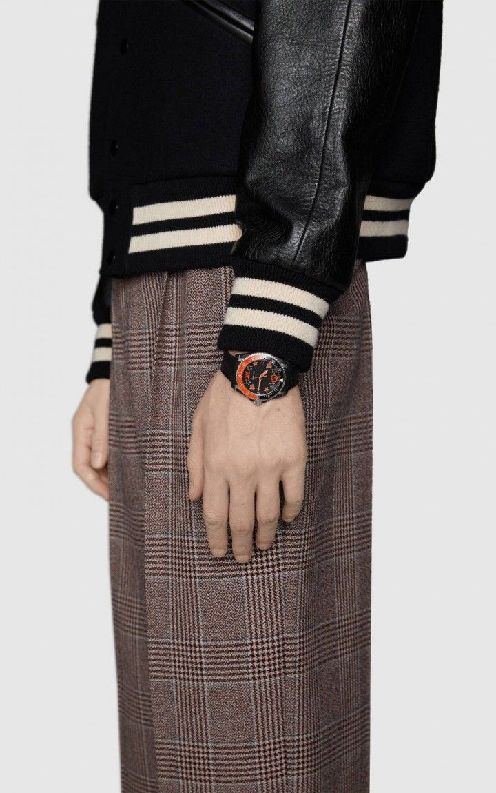  Shop Authentic Gucci Dive Limited Edition Black Dial Black Rubber Strap Unisex Watch - YA136333 - Luxxuri